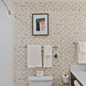 King Room Mobility or hearing accessible